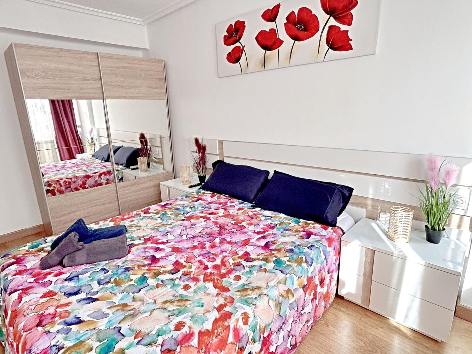 Nuevo Cerca Centro , Wifi Y Calefaccion Apartment Oviedo Luaran gambar